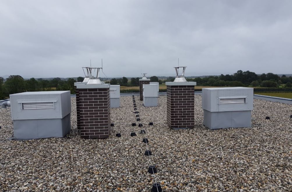 Obložni elementi za plinske dimnike v stanovanjskem naselju Rače